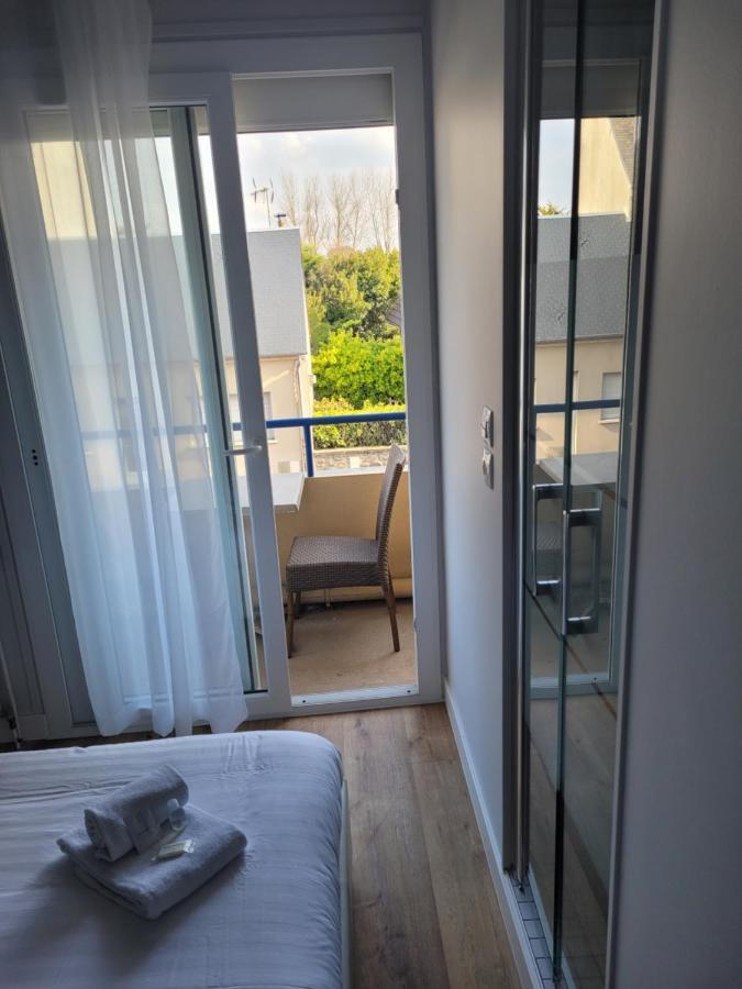 Hotel De La Plage Quineville Bagian luar foto